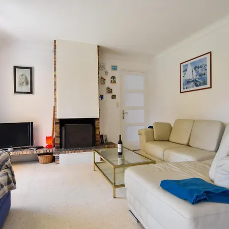 Peaceful Near The Beach, Cleaning Included *